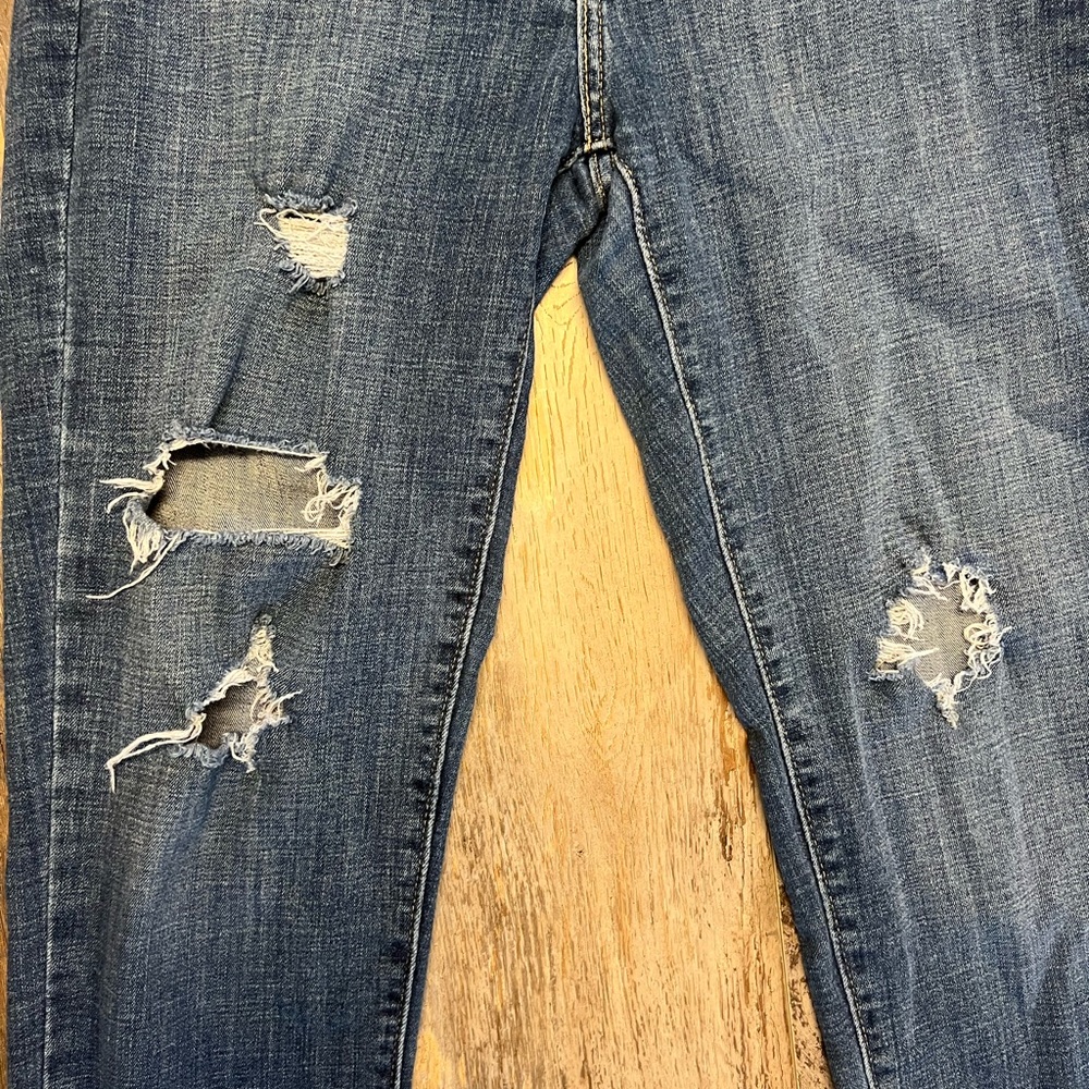 Levi's Blue Boyfriend Distressed Ripped Denim Jeans Size 28 - Picture 4 of 14